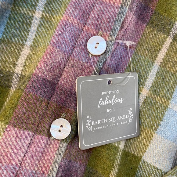 Earth Squared Plaid Wool Wrap Free Trade Hybrid Poncho Lap Blanket One Size NWT - Picture 12 of 13